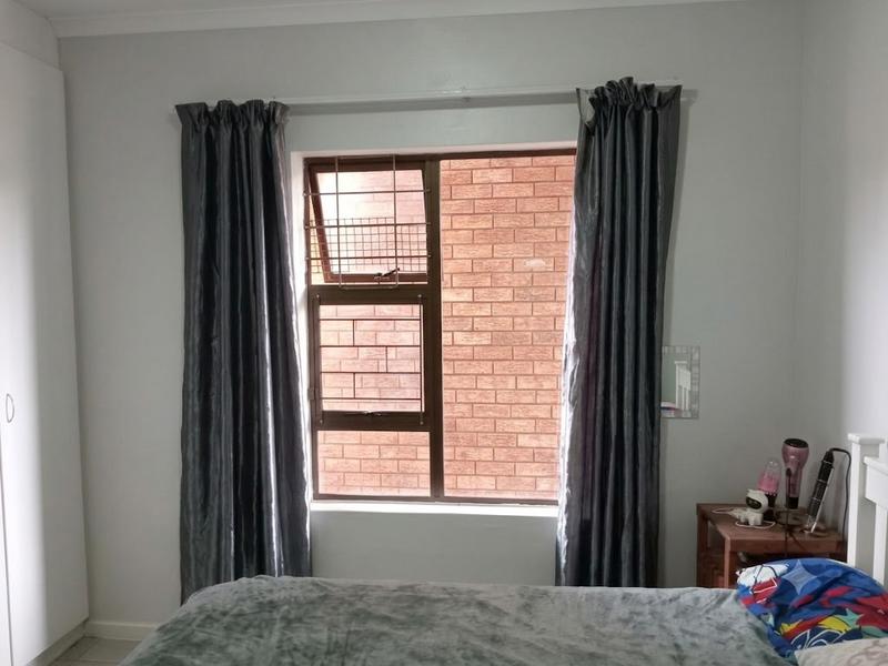 2 Bedroom Property for Sale in Sonstraal Heights Western Cape